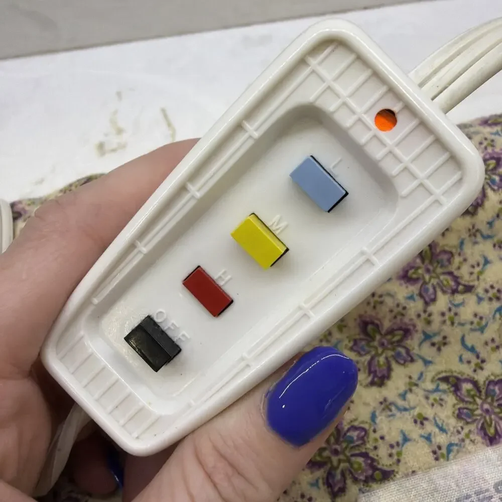 Vintage Rare 1972 Sunbeam Heating Pad Purple Floral Original Box & Manual Tested - Picture 10 of 16